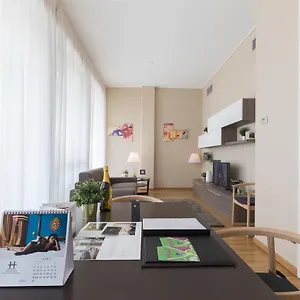 Hemeras Boutique Homes - Design Near Duomo Cathedral , Milaan Italië