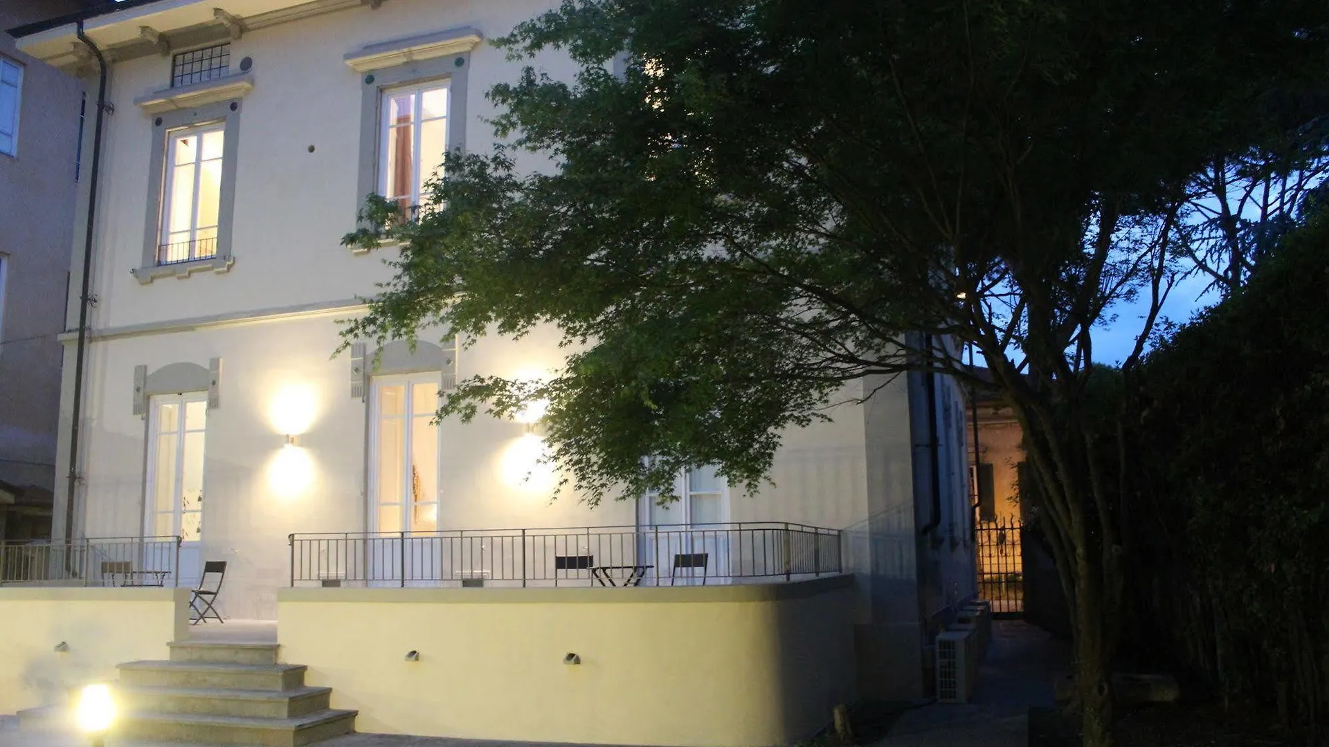 Lucca In Villa Lucrezia 2*,  Италия