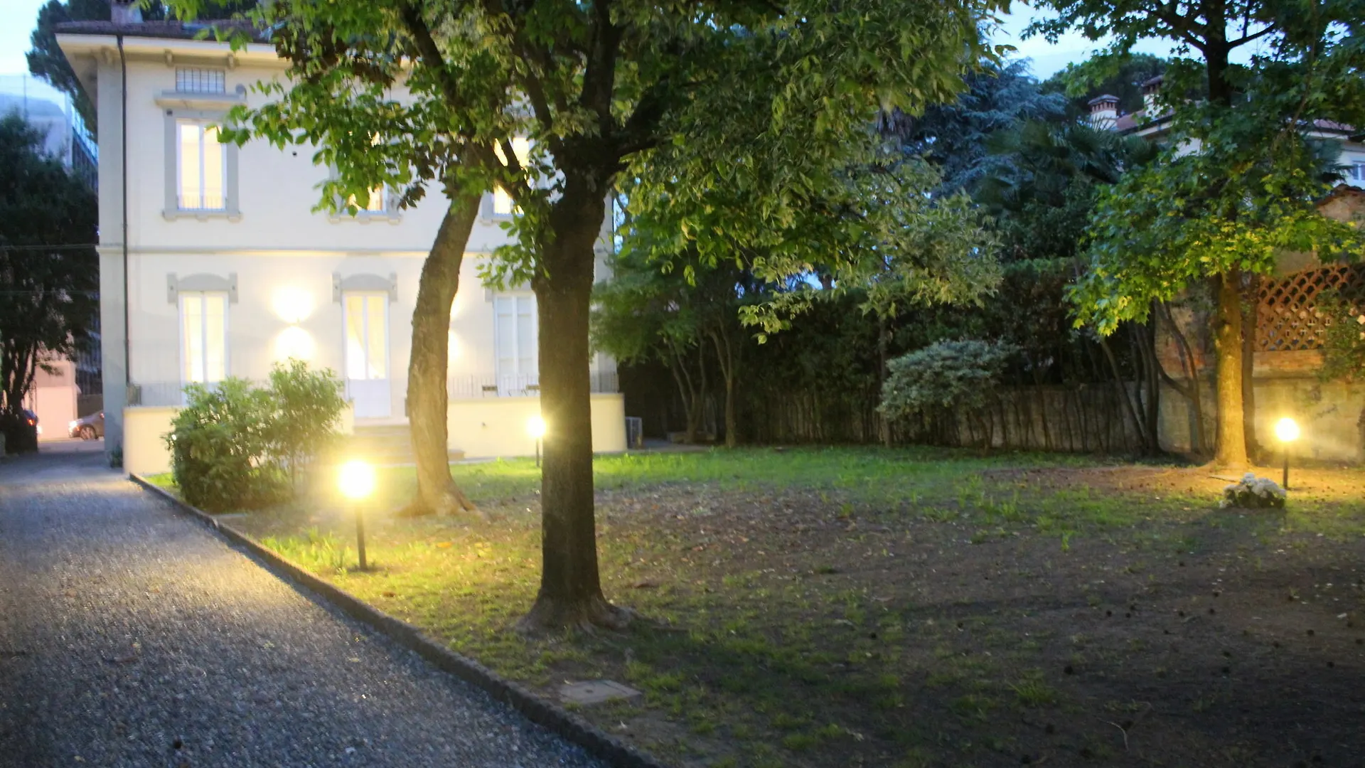 Bed & Breakfast Lucca In Villa Lucrezia